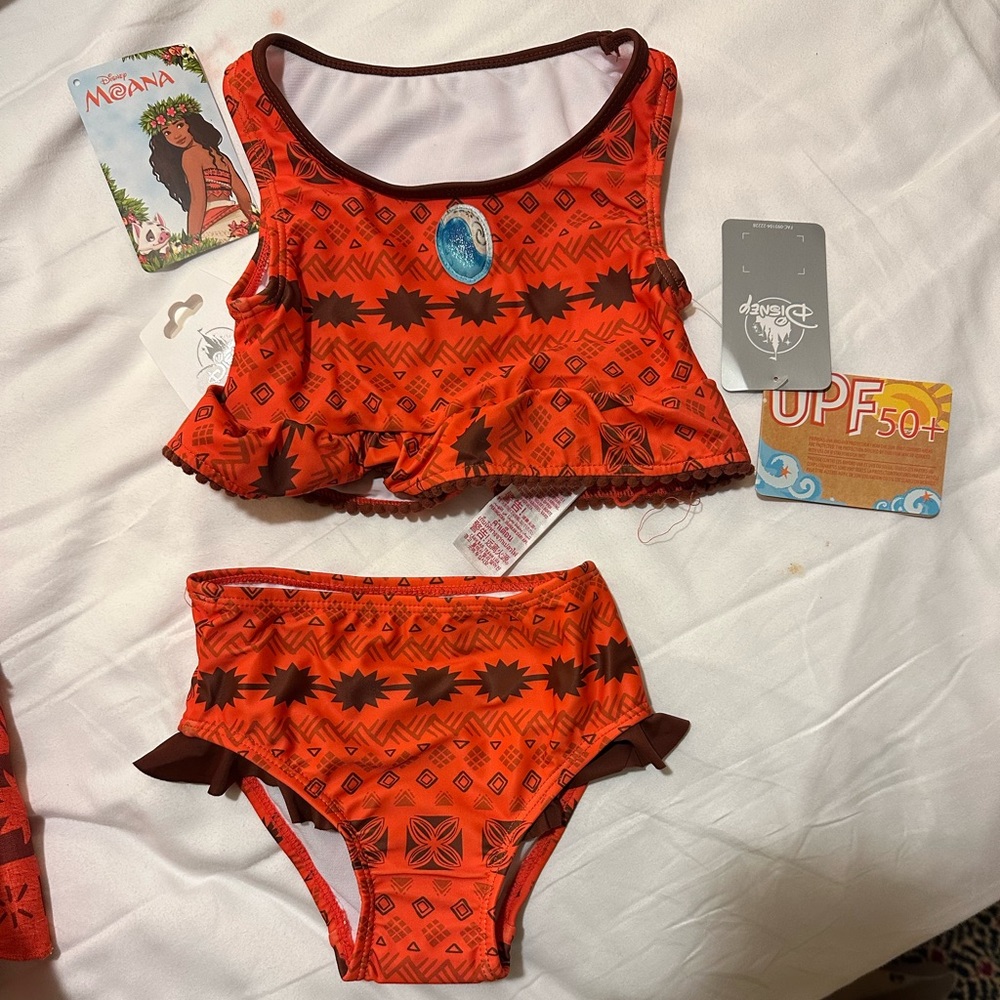 Disney Moana Toddler bathing suit set 2T size toddler new, Disney world bought!